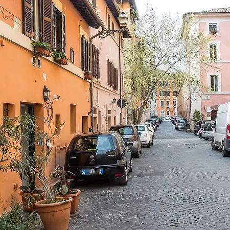 Rental In Rome Trastevere White-3