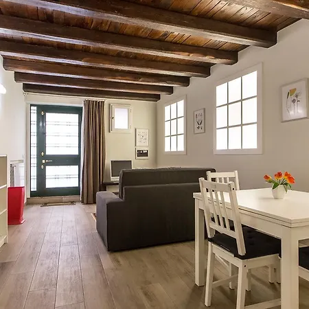 Rental In Rome Trastevere White-3